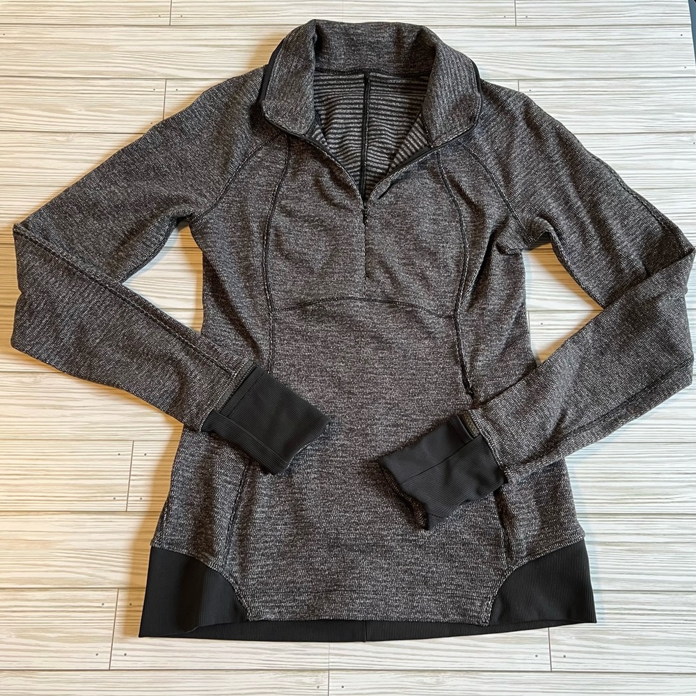 Lululemon top size 6